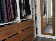 8 Inloopkast slaapkamer lades roedes schoenenvakken spiegel